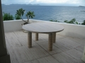 casa-in-mustique-caraibi-tavolo-in-marmo